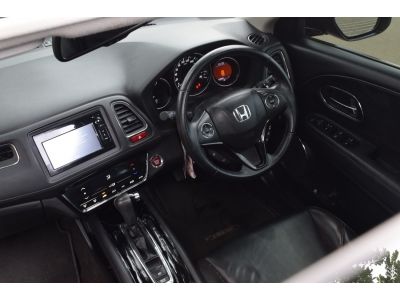 Honda HR-V 1.8 (ปี 2017) EL SUV ราคา 699,000 บาทหลังออปชั่นล้นๆ ชุดแต่งรอบคันจากศูนย์ ✅ ผ่อนได้สูงสุด 72 งวด ✅ ผ่อนเริ่มต้นที่ 12,xxx บาท ✅ เครดิตดี ฟรีดาวน์ ✅ ยินดีให้คำปรึกษา และการจัดไฟแนนซ์คาแก้ว  รูปที่ 12
